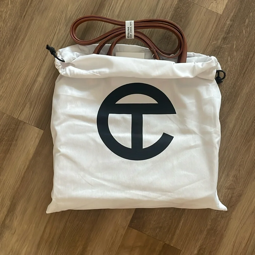 Telfar medium size shopping bag in tan! NWT - Picture 3 of 7